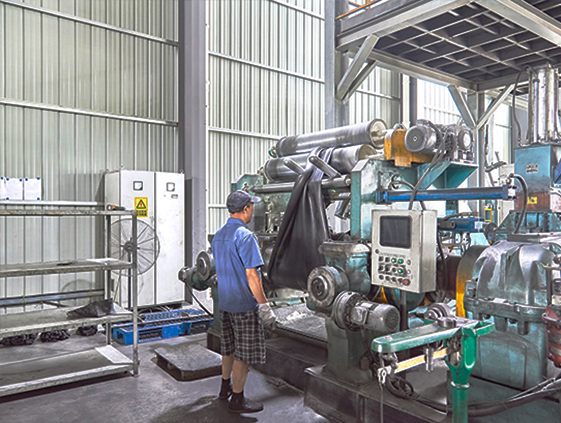 2017年4月 南通生产基地调试结束，南通欣昌减震器有限公司正式量产。